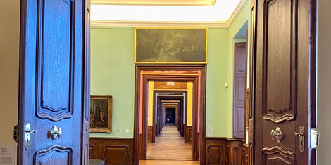 cropped-1670317264-22_12_05_enfilade_scmuseen-augsburg