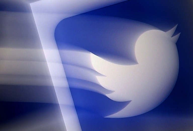 “Twitter Verification Ticks Reappear for Celebrities and Media Outlets Without Payment”