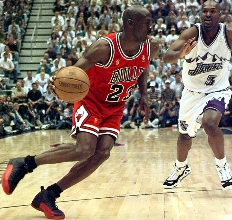 Sechs Basketballschuhe Von Michael Jordan Für Acht Millionen Dollar Versteigert News Augsburg