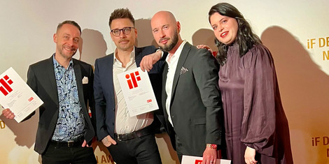 cropped-1730197247-attacke-team_preisverleihung_if-award_berlin_img_3736