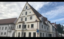 Wirtshaus zum Strasser erstrahlt im neuen Licht